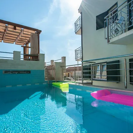 Katy Villa Sevid